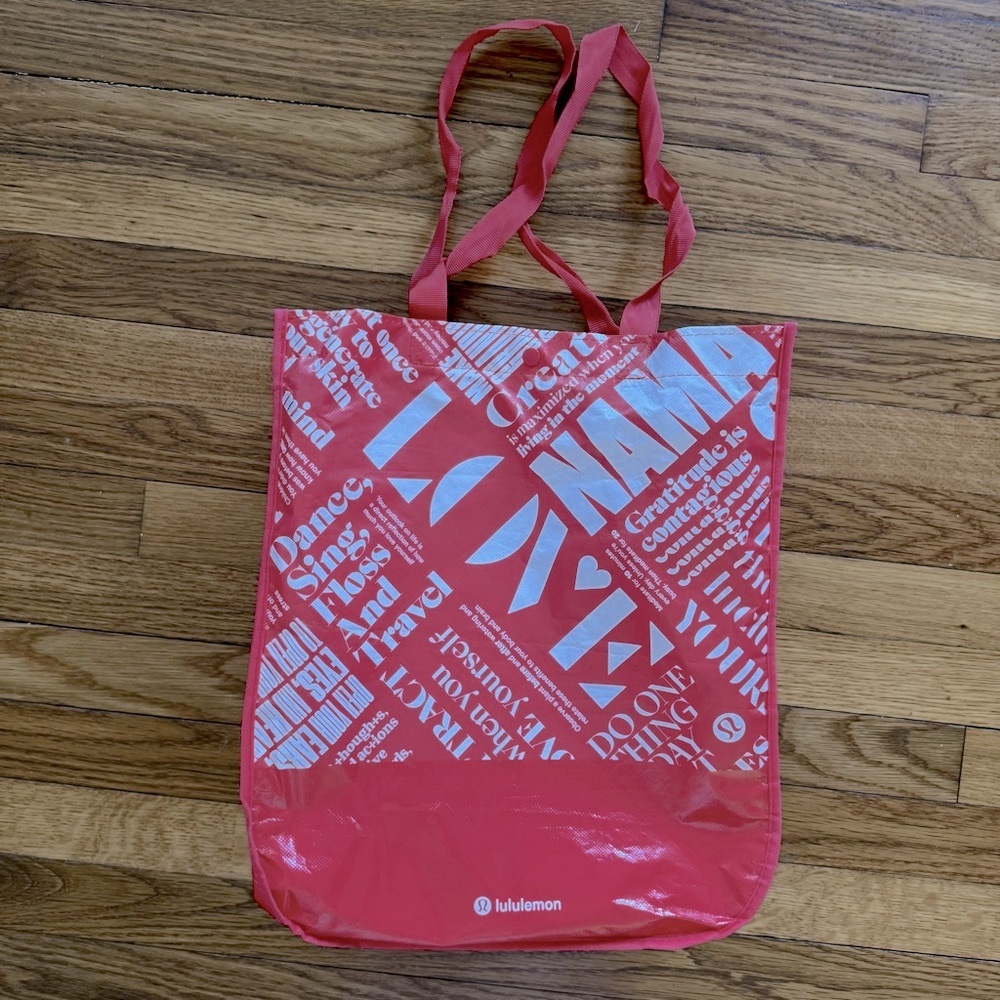 ♥️NEW Lululemon Reusable Shopping Bag Tote♥️ ~Lg FREE with a Lulu purchase